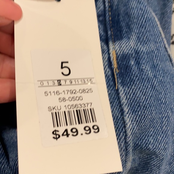 Distressed Mom Jeans Size 5 - Picture 6 of 6